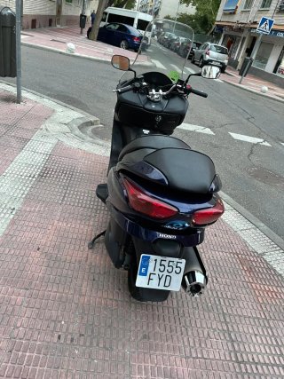 Honda Forza 250 Maxi Scooter Azul Oscuro