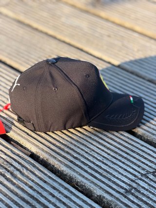 Gorra Ferrari Negra