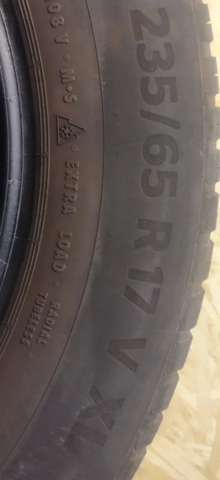 2 Cubiertas Continental 235/65/17/V