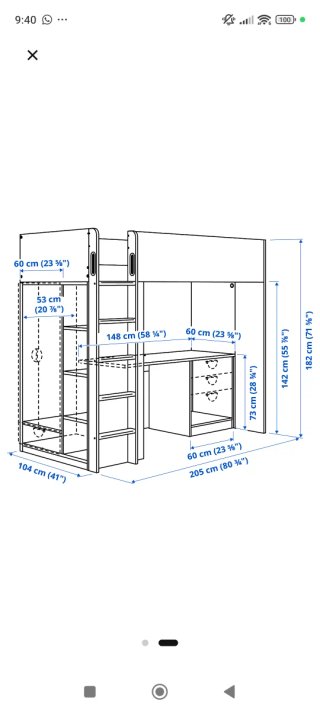 Cama litera con escritorio y armario incluido.