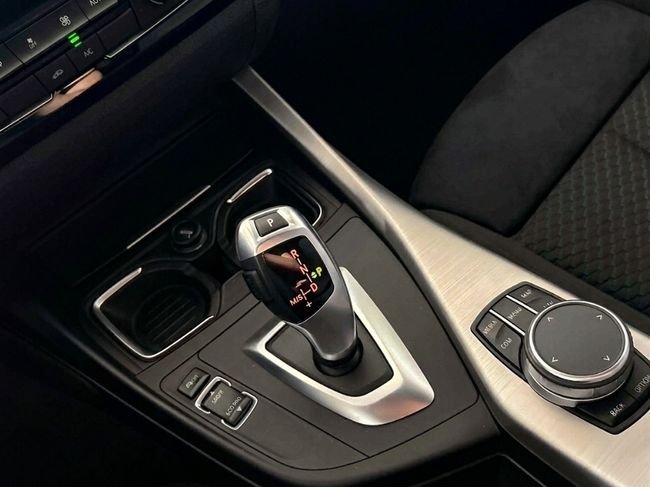 BMW Serie 1 2017, foto 17