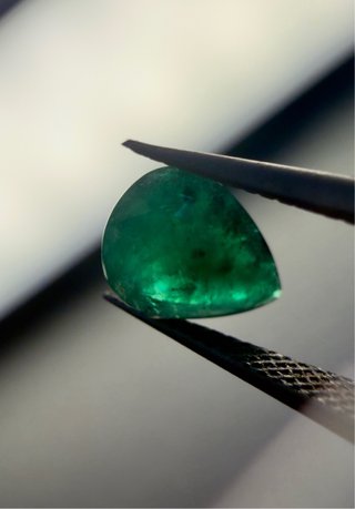 Esmeralda Natural 0.97 ct IGI “Bosque Encantado”