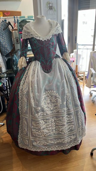 Traje de Fallera