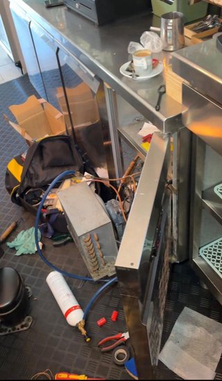 REPARACIÓN DE VITRINAS REFRIGERADAS DE TODAS LAS M