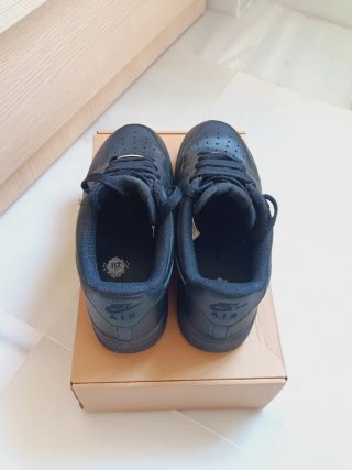 Nike Air Force 1 Negras