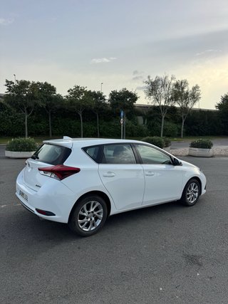 Toyota Auris 2015