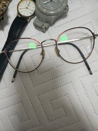 Lote de 6 Relojes  y 2Gafas