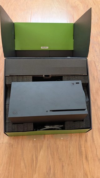 Xbox Series X - Solo scatolata