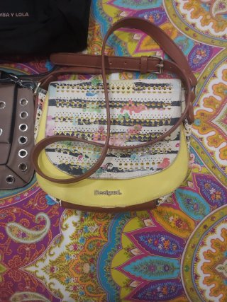 Lote 3 bolsos Bimba y Lola, Desigual