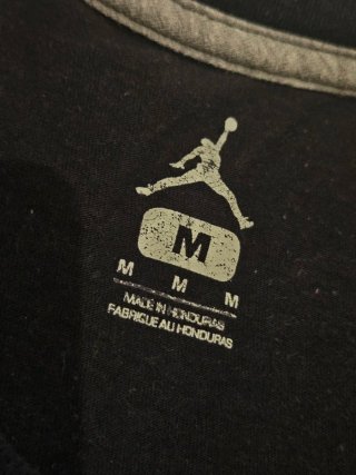 Camiseta Jordan Negra