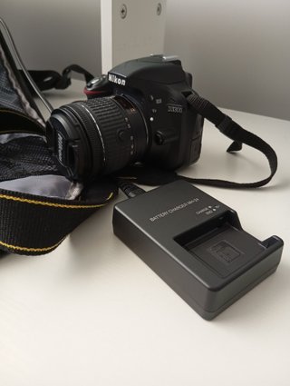 Cámara Nikon D3300 con mochila