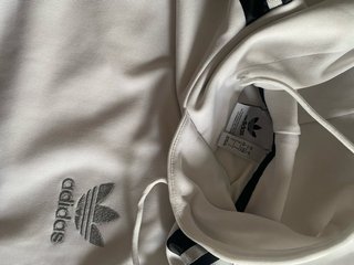 Sudadera con capucha Adidas blanca