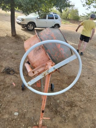 Hormigonera en excelente estado y funcionamiento