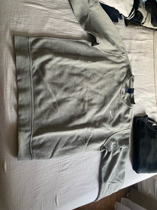 Sudadera Nike Gris sin capucha
