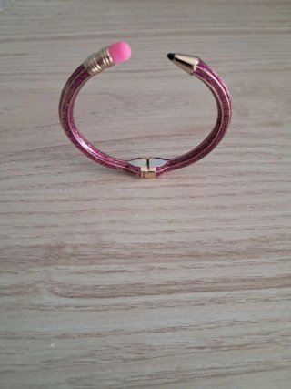 Pulsera estilo lápiz con cierre de resorte