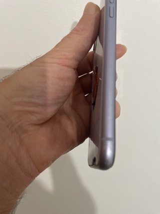iPhone 11 Apple Morado (para piezas o reparar)