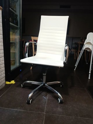 Silla Doris Blanca