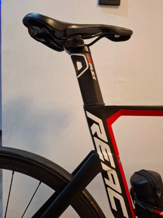 Bicicleta de carreras Merida Reacto 7000-E