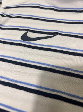 Camiseta Nike Rayas Azul y Blanca