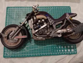Moto Cloud Final Fantasy