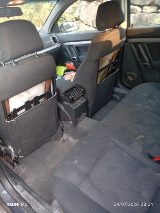 *Opel Vectra 2006