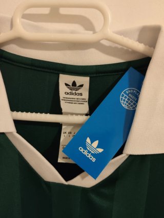 Camiseta Adidas Retro talla L