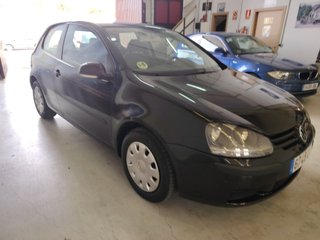 Volkswagen Golf 2004