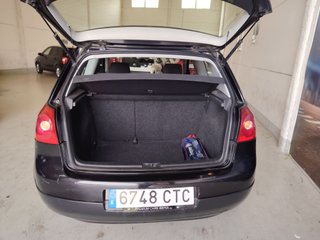 Volkswagen Golf 2004