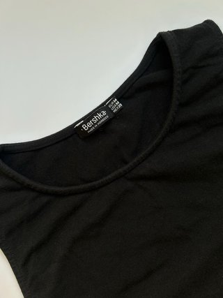 Top Bershka Negro Talla M