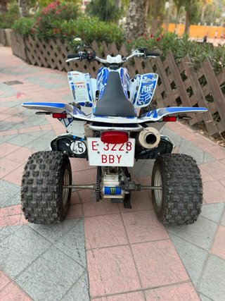 Yamaha Raptor 660r