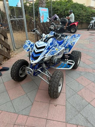 Yamaha Raptor 660r