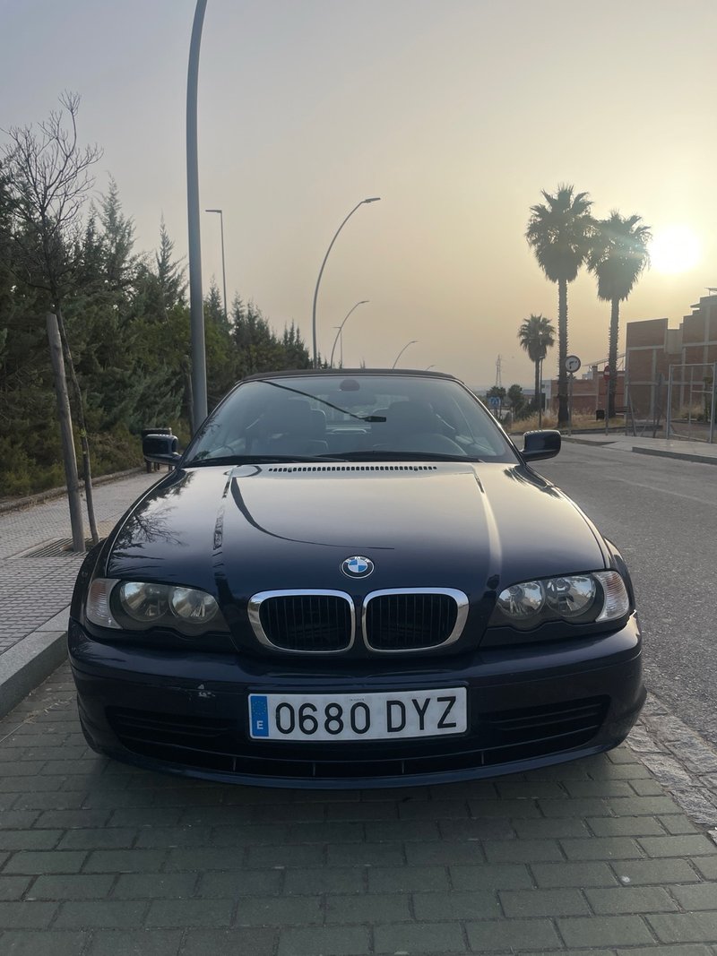 BMW Serie 3 2002 - foto 1