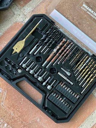 Taladro y set de brocas Werckmann