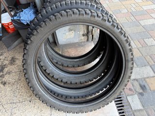 Pneu TKC CRF300L 90/90-21