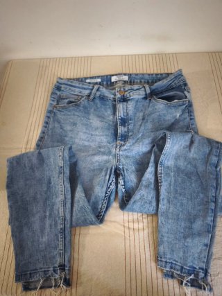 Vaqueros Bershka largos azules