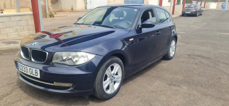 BMW Serie 1 2009 - foto 1