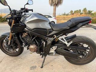 Honda CB650R Gris Espada 2022 - 18000km A2/A