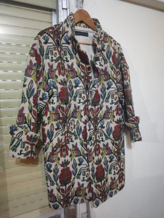 Abrigo Zara Estampado Talla M