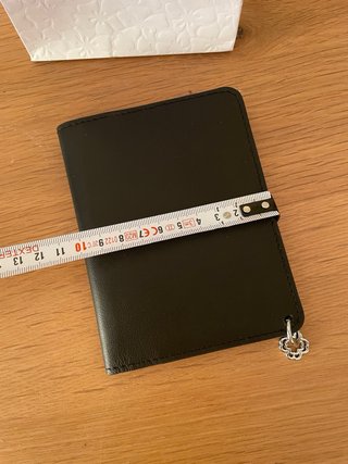 Funda pasaporte piel Maje nueva