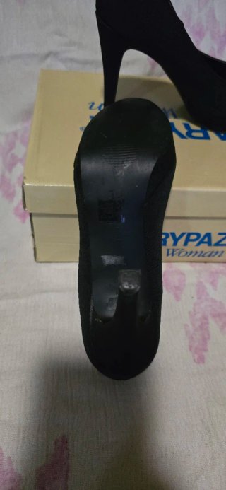 Zapatos de tacón negros talla 38