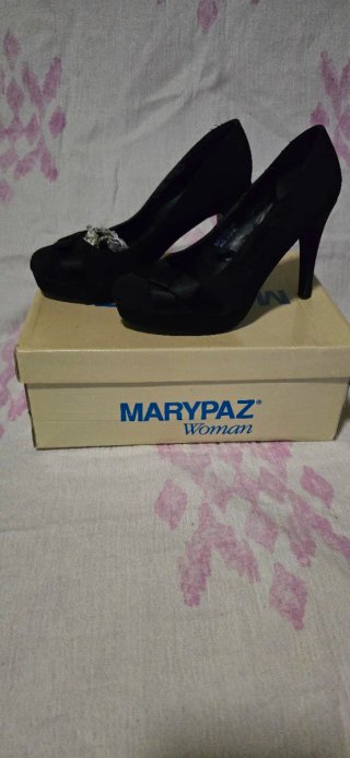 Zapatos de tacón negros talla 38
