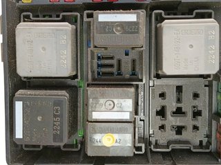 CAJA RELES / FUSIBLES FORD TRANSIT CONNECT (TC7)