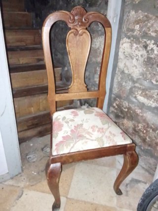 Juego de 4 Sillas de Comedor de Madera