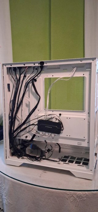 Caja PC MITHRIL Blanca Gaming RGB