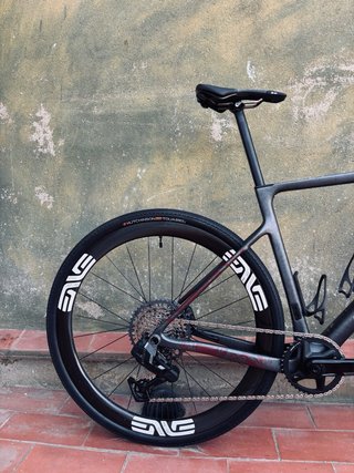 Megamo Silk Gravel Bike