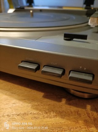 Giradiscos Aiwa Gris
