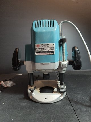 Fresadora Makita 3612BR
