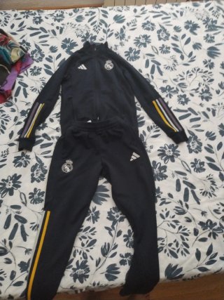 Chándal Real Madrid Adidas Negro y Amarillo
