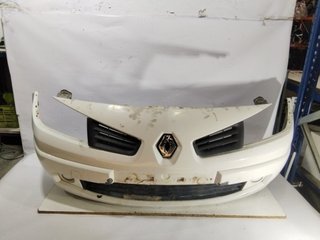 1882479 paragolpes del renault megane berlina 5p