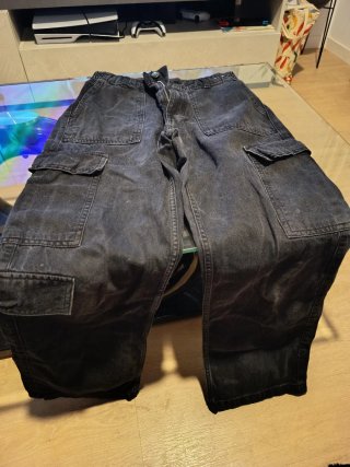 Pantalones  Stradivarius y del Lefties